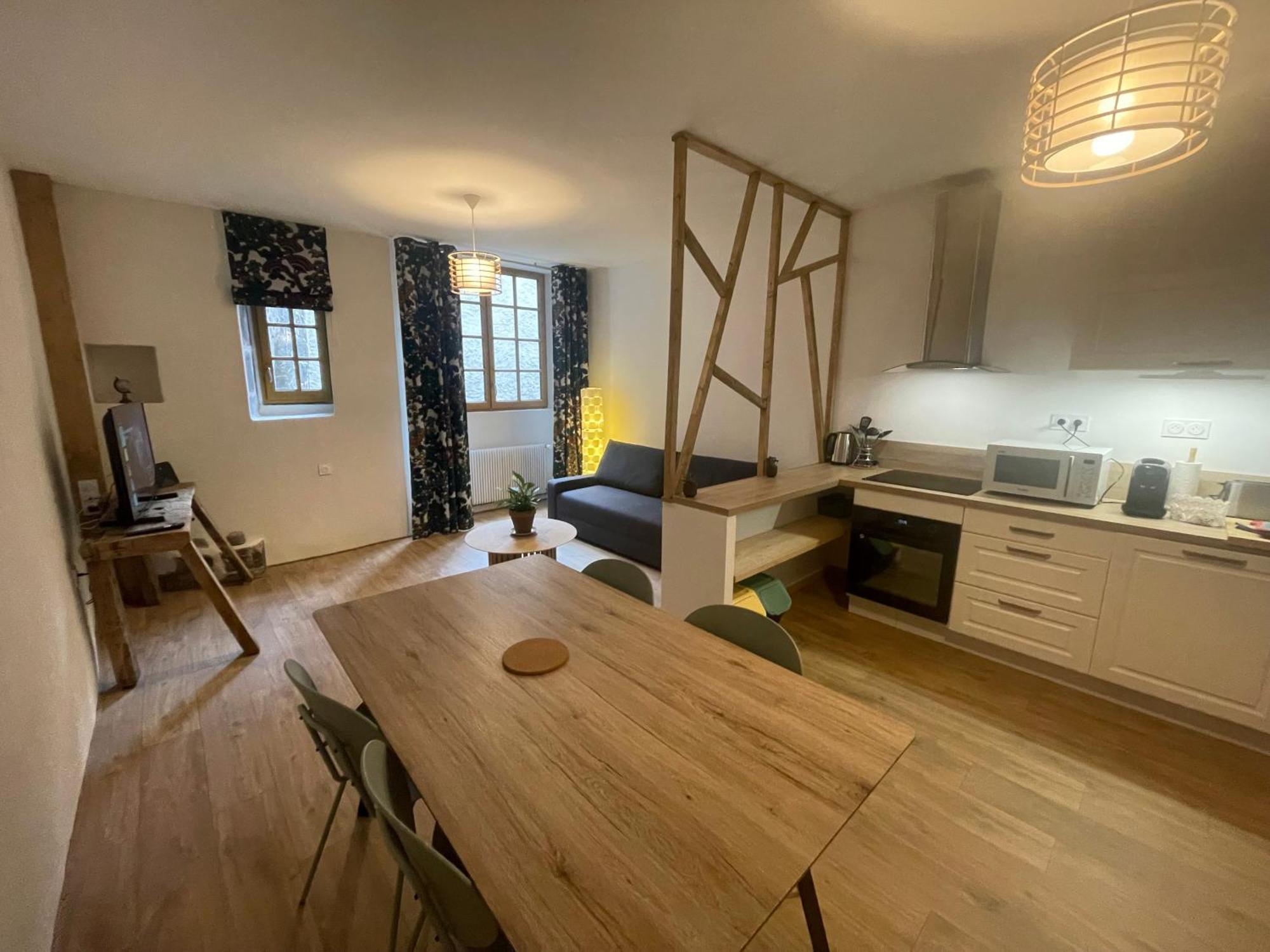 Aux Portes Du Mont Anis Le Puy-en-Velay Room photo